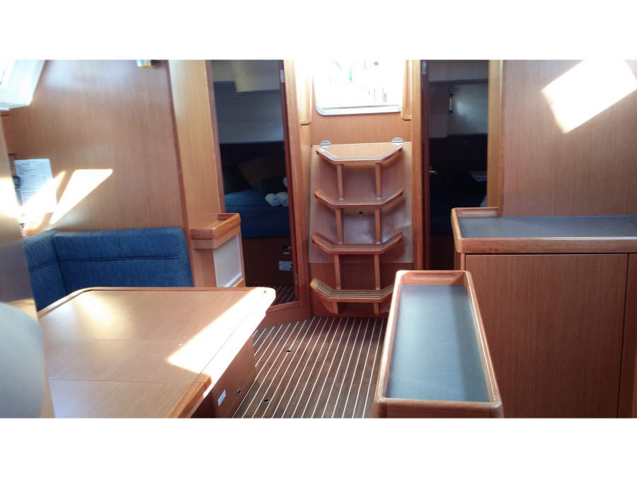 Interior image - 1