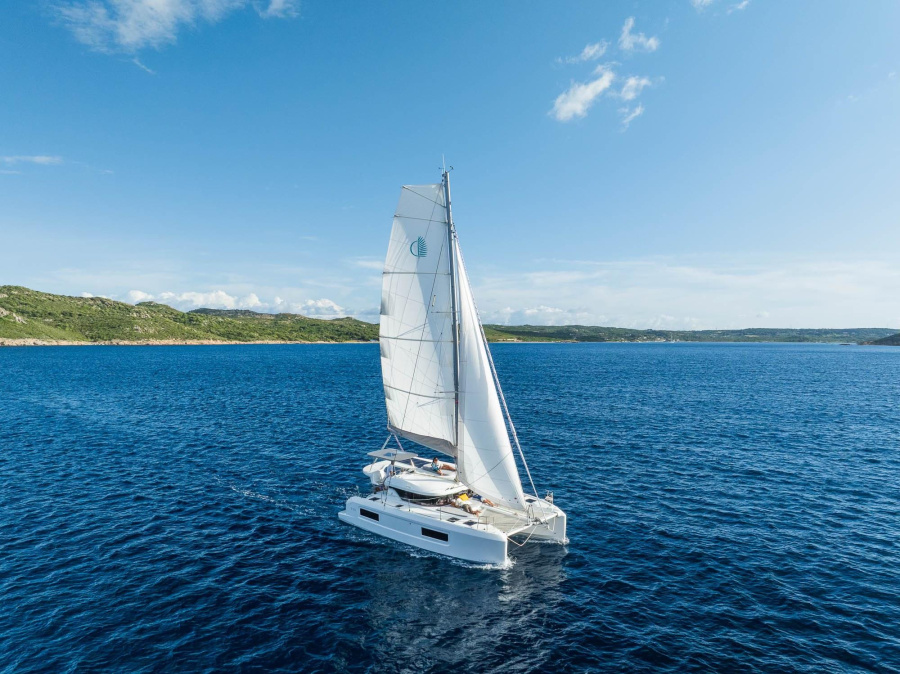 Photo #1 - Lagoon 38 (SIGA-SIGA) en Port of Lefkas - 63773