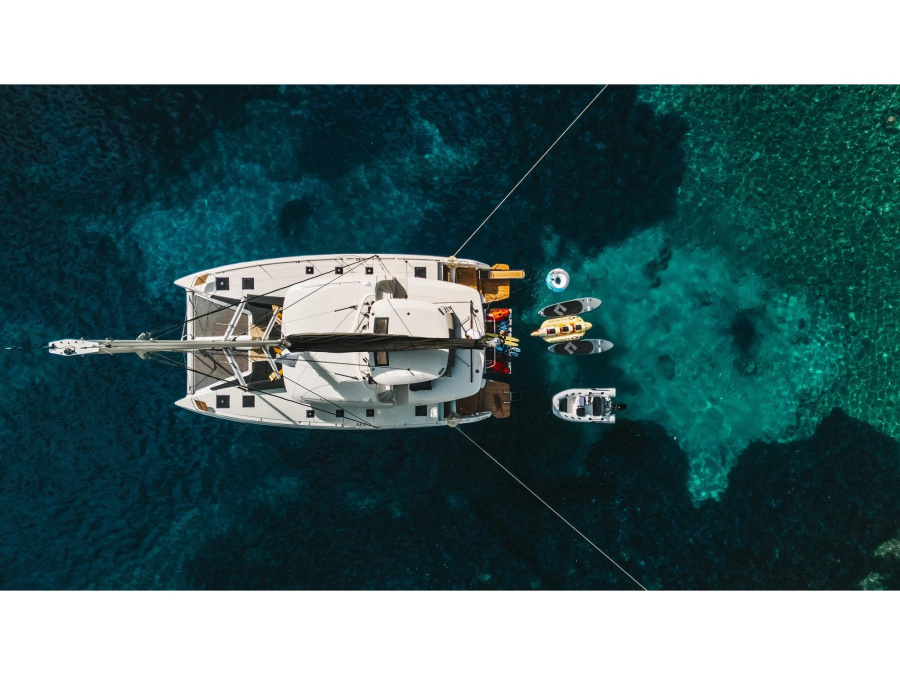 Photo #1 - Lagoon 51 (DOLCIA) en Port of Lefkas - 63761