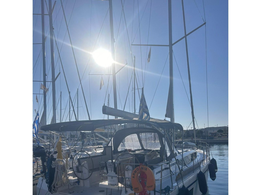 Photo #1 - Bavaria C42 (Harmonia) en Rhodes New Marina - 20835
