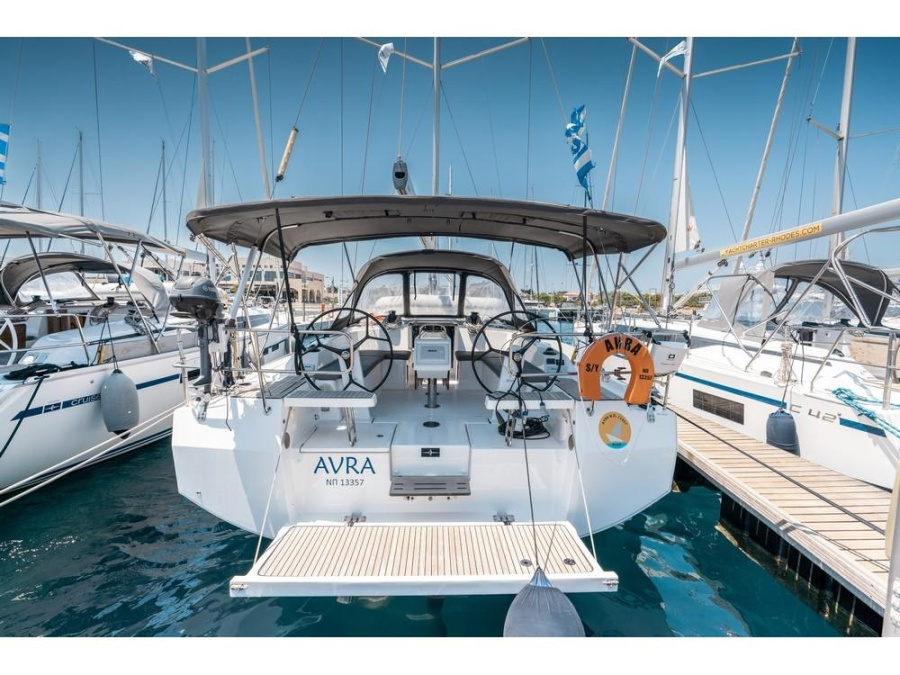 Photo #1 - Bavaria C42 (Avra) en Rhodes New Marina - 20836