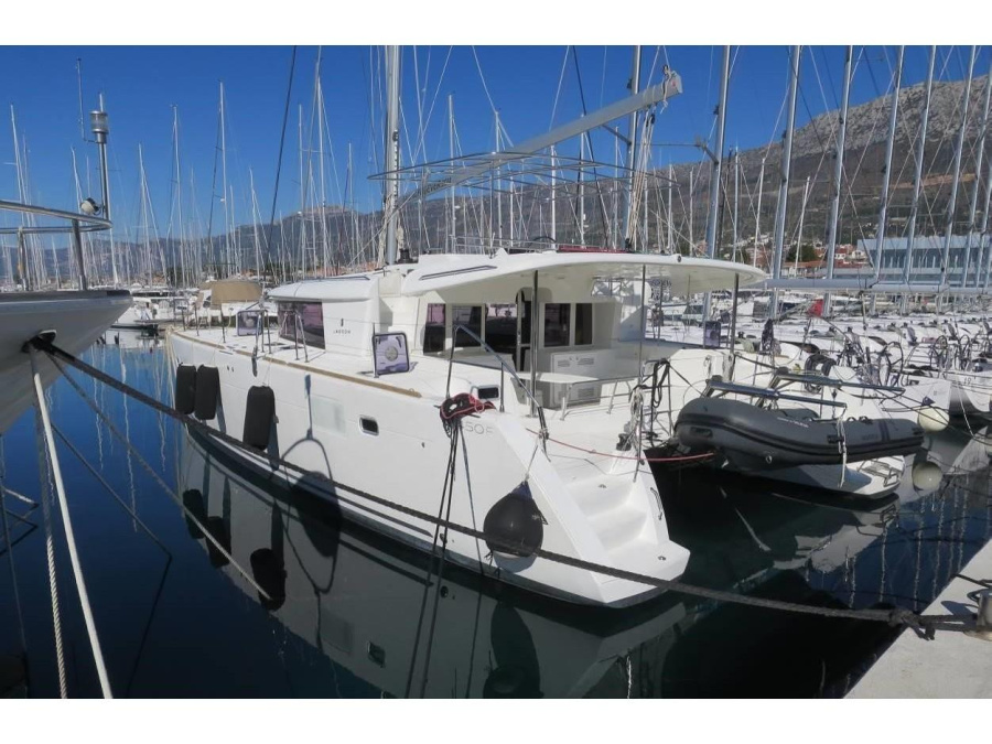 Photo #1 - Lagoon 450 Fly (SILICIA) en D-Marin Dalmacija Marina - 64613