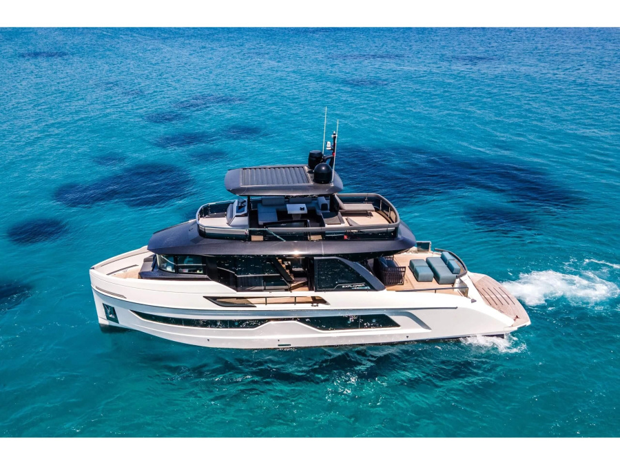 Photo #1 - Explorer 62 Fly (Blue Moon) en ACI Marina - 15047