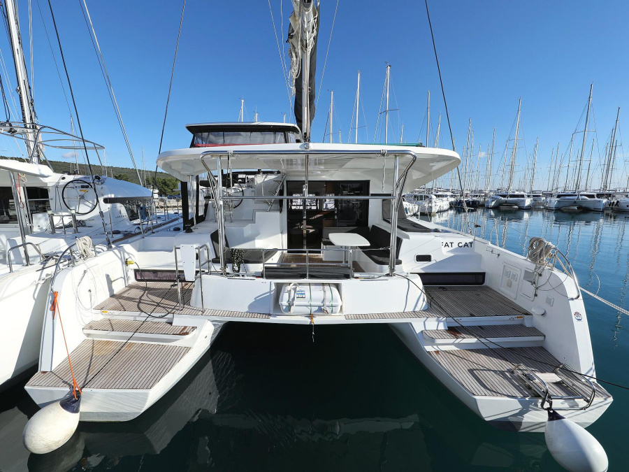 Photo #1 - Lagoon 42 (FAT CAT) en D-Marin Dalmacija Marina - 8459