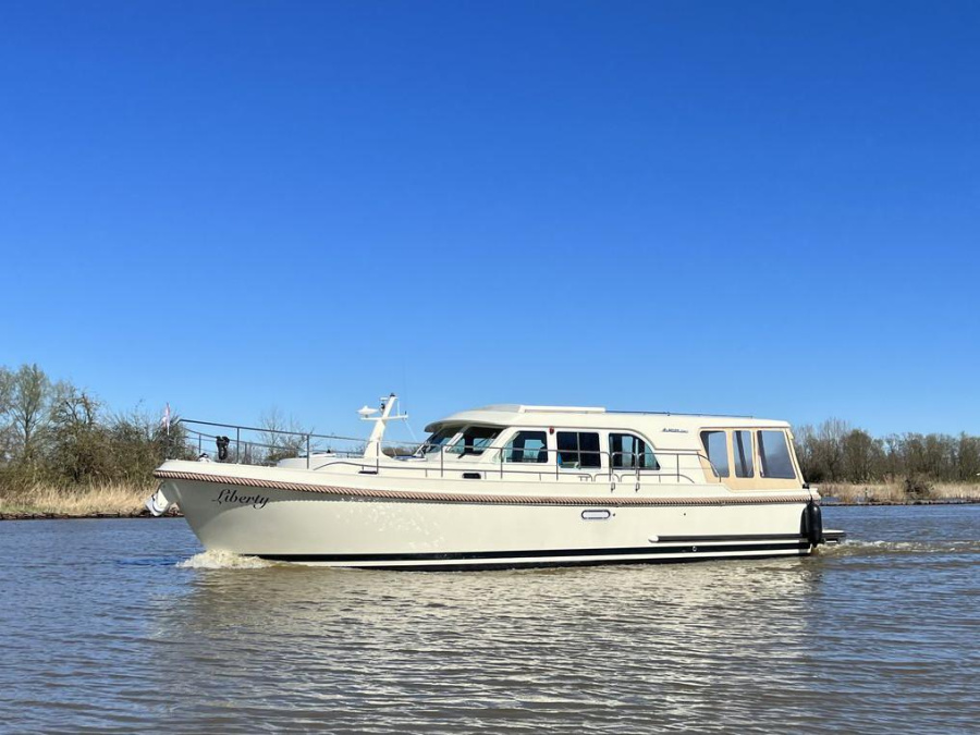 Photo #1 - Linssen Grand Sturdy 40.0 Sedan (Liberty) en De Koornwaard - 21245