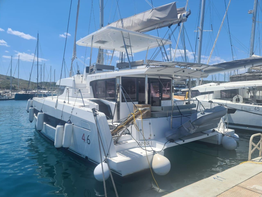 Photo #1 - Bali 4.6 OPEN SPACE ( 7 cabins, SOUNTLESS GENERATOR , WATER MAKER , SOLAR PANEL , A/C 6 UNITS , WATERMAKER, DISHWASHER , BOTTLE WATER TO FREEZER, TV E (ANAFI - Fully Equipped) en Marina - 20871