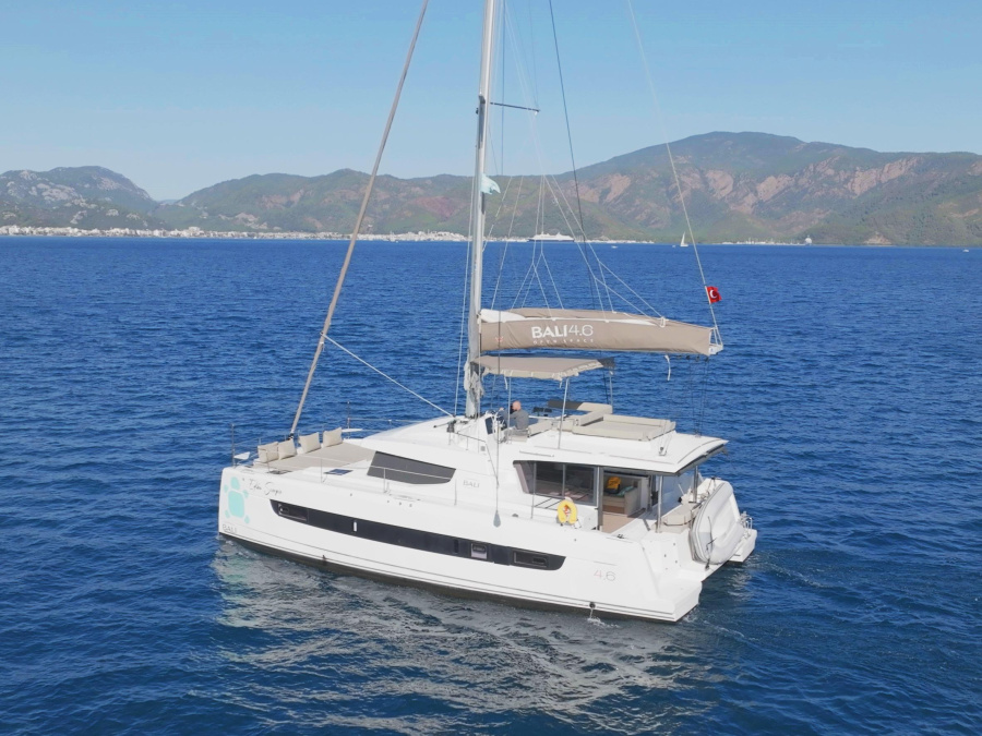 Photo #1 - Bali 4.6 (Scorpio) en Albatros Marina - 16358