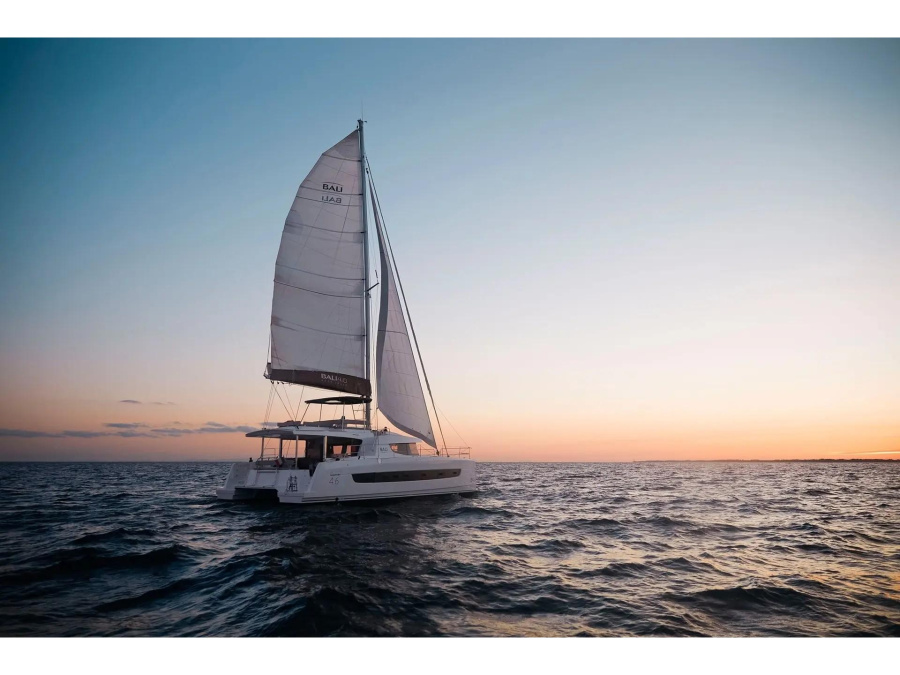 Photo #1 - Bali 4.6 (Romar VII) en Alimos Marina - 61923
