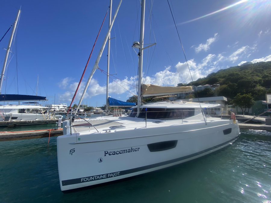 Photo #1 - Fountaine Pajot Helia 44 Evolution (Peacemaker) en Fort Burt Marina - 25130
