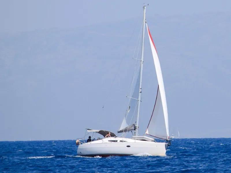Photo #1 - Elan 344 (Naftaki) en Main Port - 13395