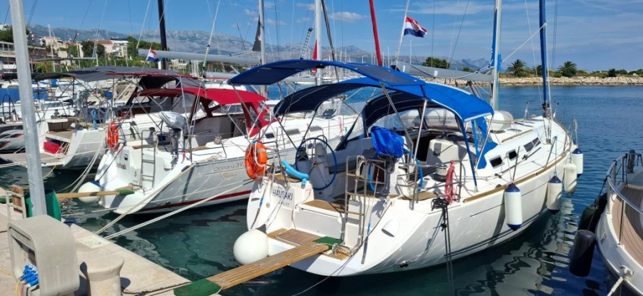Hauraki (refit: 2025, new engine and solar panels) - 2