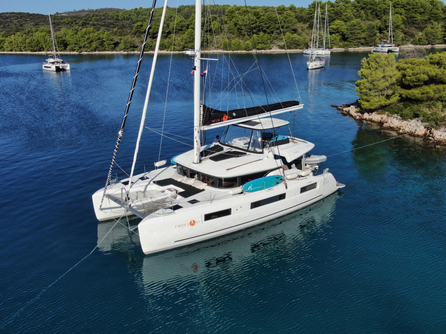 Photo #1 - Lagoon 51 (Twin Joy +) en SCT Marina - 63694