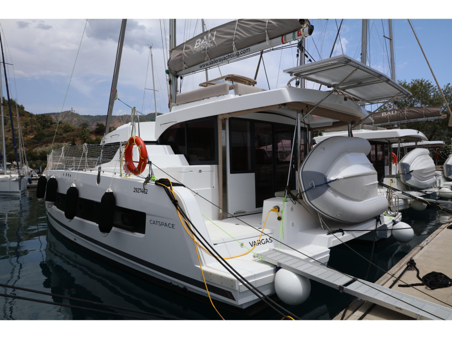 Photo #1 - Bali Catspace (Vargas) en Netsel Marina - 19614