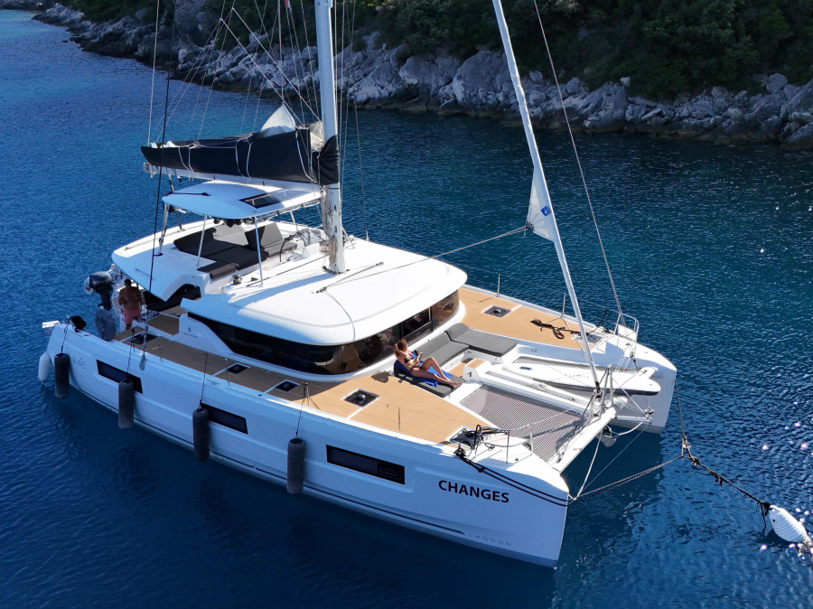 Photo #1 - Lagoon 46 (Owner Version) (Changes) en Marina Frapa - 22200