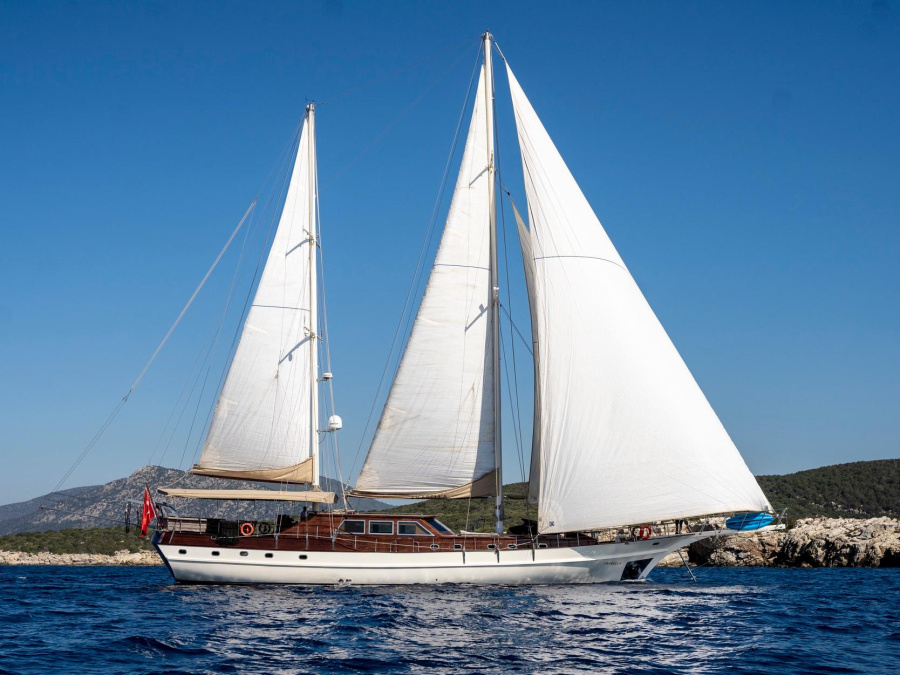 Photo #1 - Gulet Arabella (Arabella) en Marina - 9233