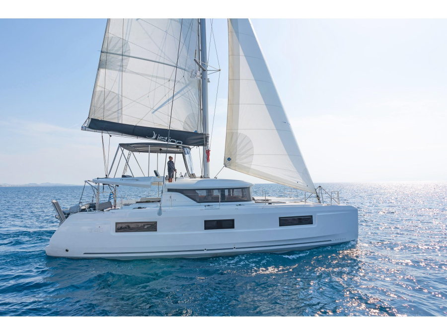Photo #1 - Lagoon 46 A/C & GEN & WM (Vasiliki) en Alimos Marina - 16421