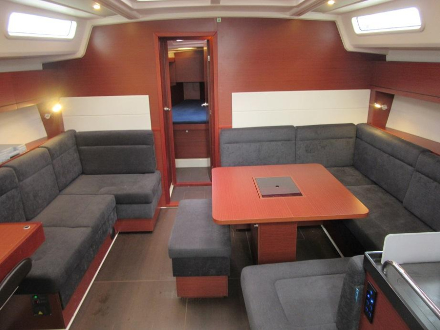 Interior image - 1