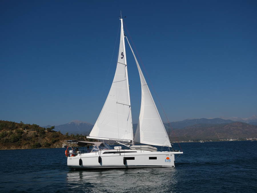Photo #1 - Oceanis 34.1 (Ersa) en Ece Marina - 22105