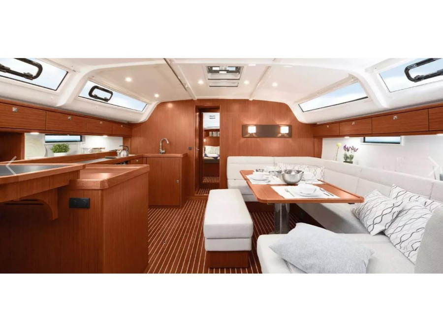 Interior image - 2