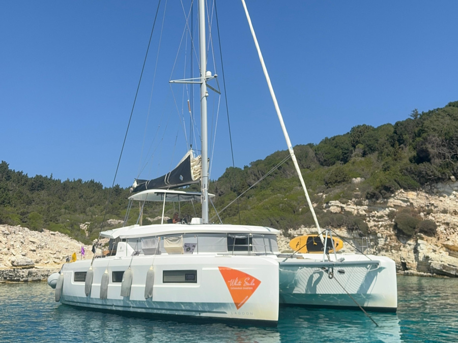 Photo #1 - Lagoon 46 (Aurora | AC | Generator | Watermaker) en Cleopatra Marina - 23119