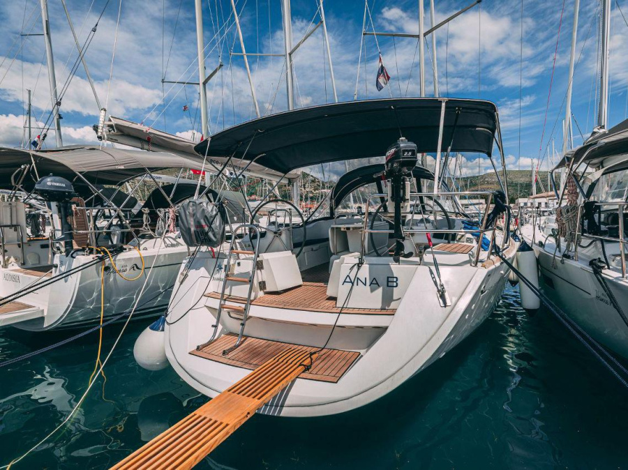 Photo #1 - Sun Odyssey 49i (Ana B) en Marina Baotić - 22949