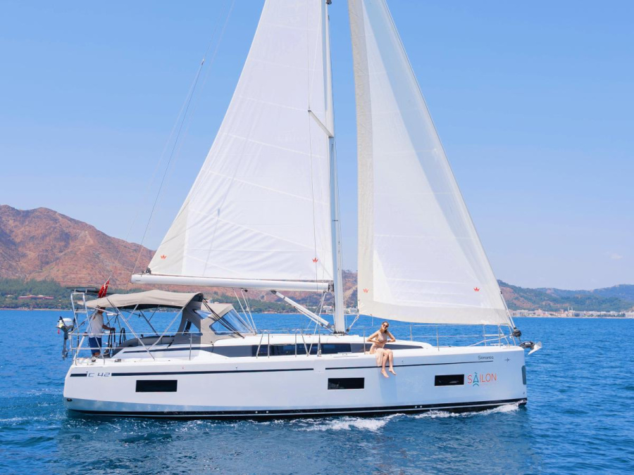 Photo #1 - Bavaria C42 (Sorores) en Albatros Marina - 23112