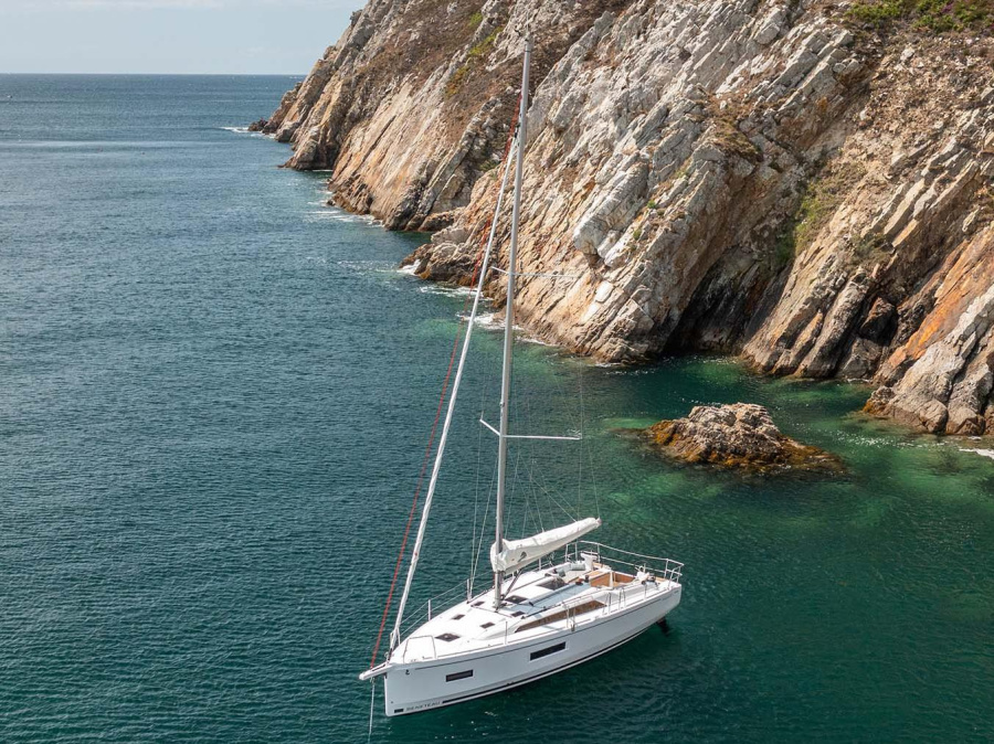 Photo #1 - Oceanis 37.1 (Mercator) en Nikiana Marina - 23283