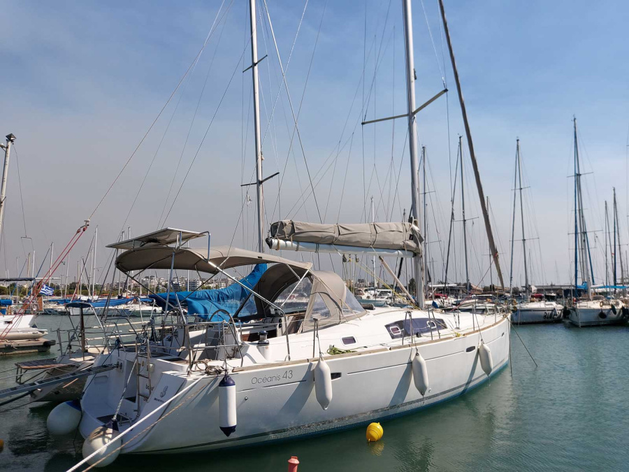 Photo #1 - Oceanis 43 (Onar) en Marina Delta Kallithea - 23384