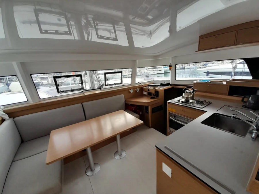 Interior image - 2