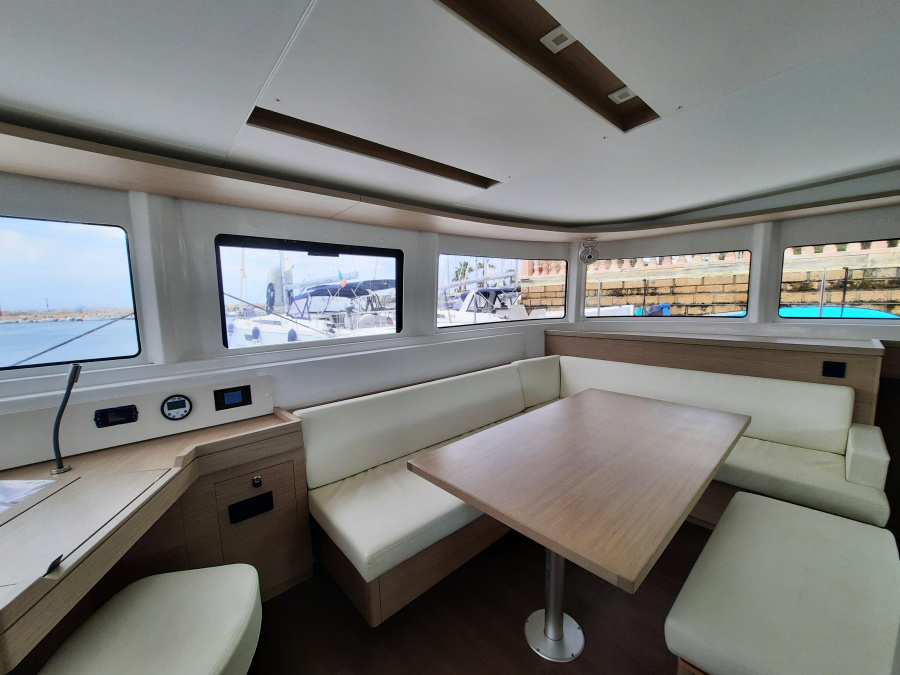 Interior image - 2