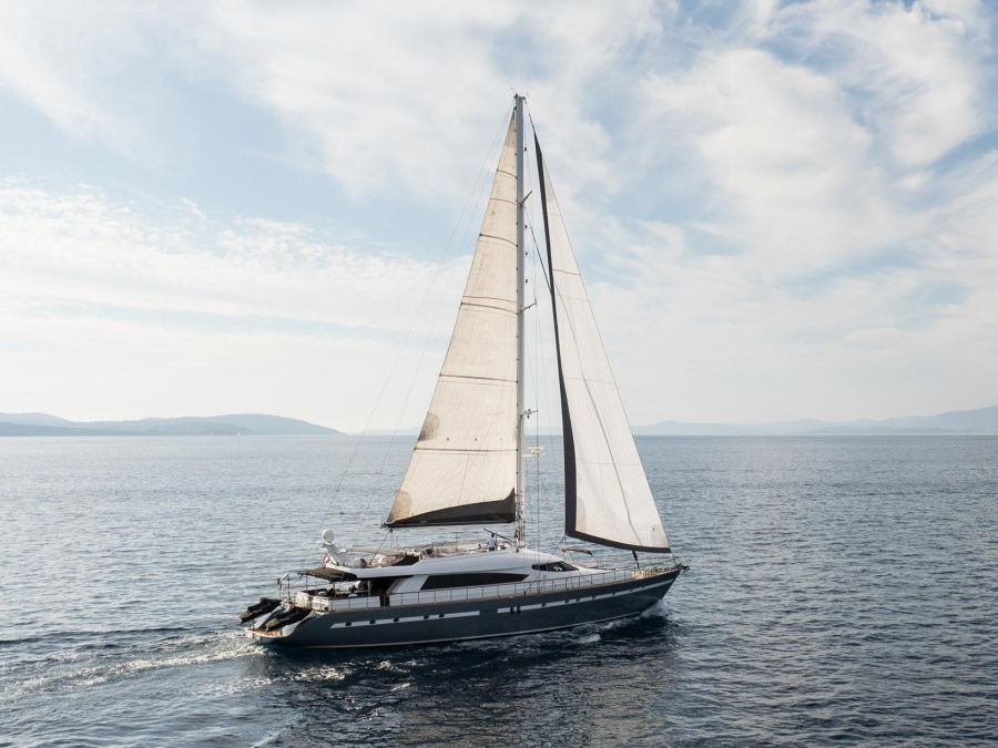 Photo #1 - Motoryacht - CBM yachts (San Limi) en Marina Frapa - 23459