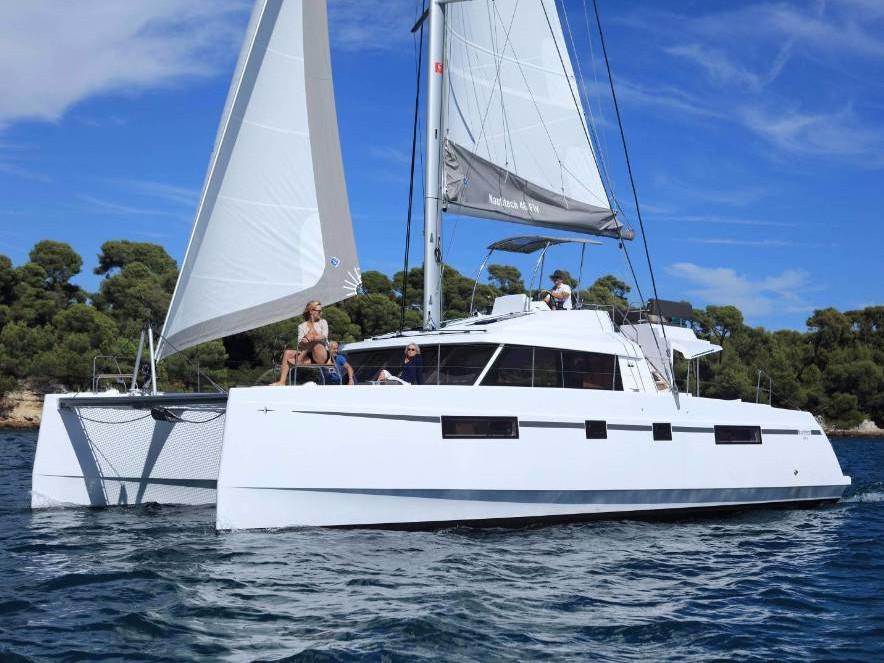 Photo #1 - Nautitech 46 Fly (Daria 2) en Albatros Marina - 23404