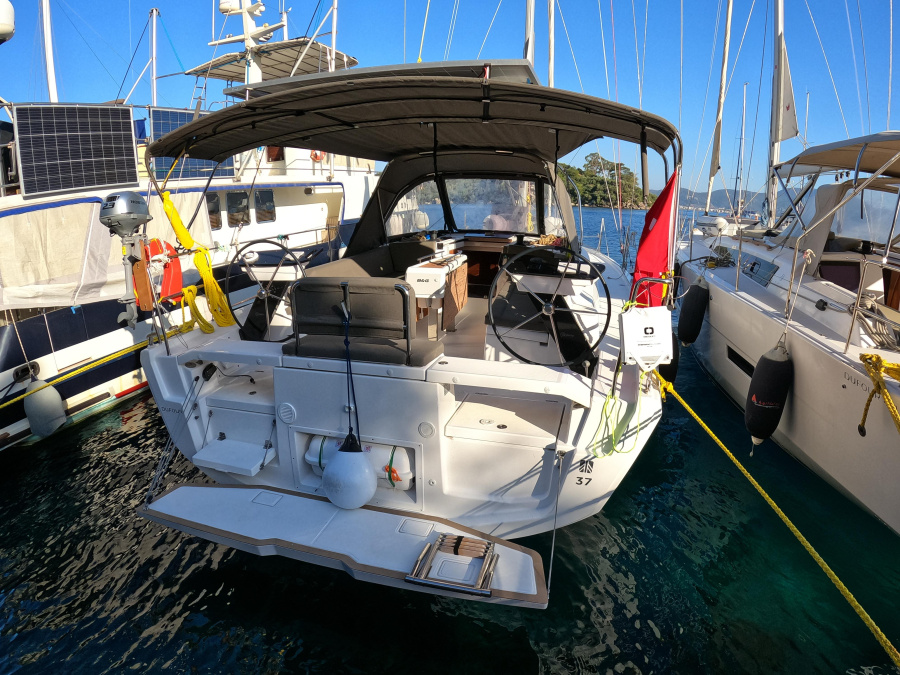 Photo #1 - Dufour 37 (Momo) en Adaköy Marina - 23668