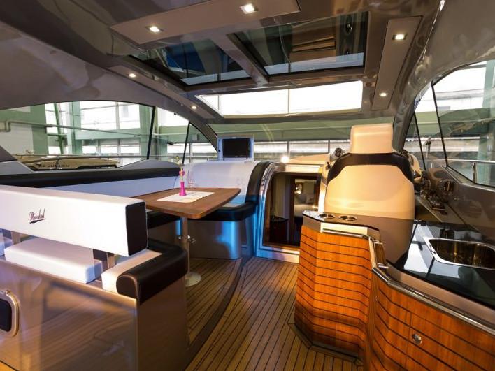 Interior image - 2