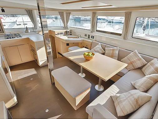 Interior image - 2