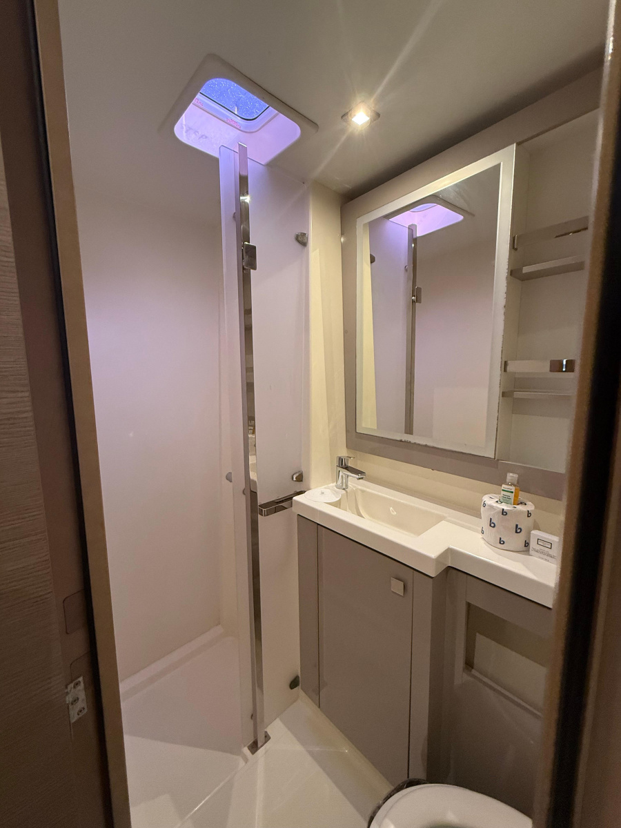 Parrot Ice - 1