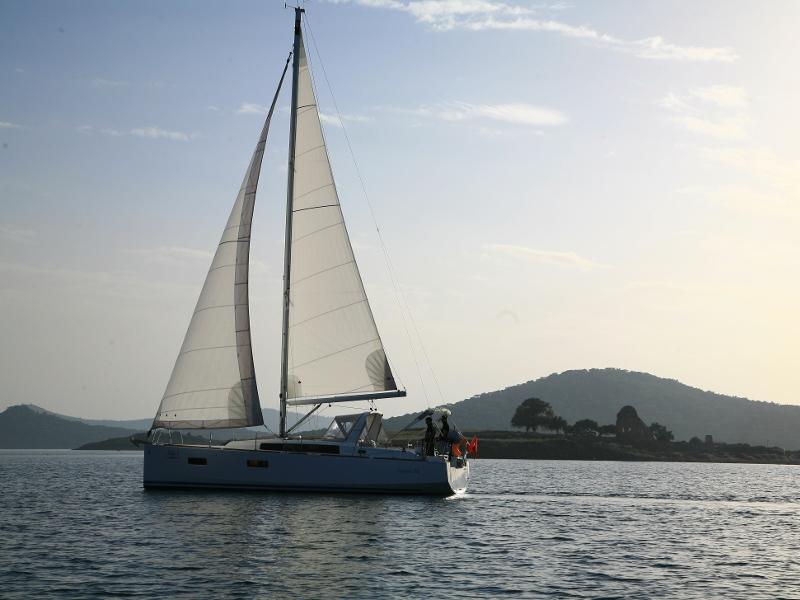 Photo #1 - Beneteau Oceanis 38 (ADA) en Adaköy Marina - 23868