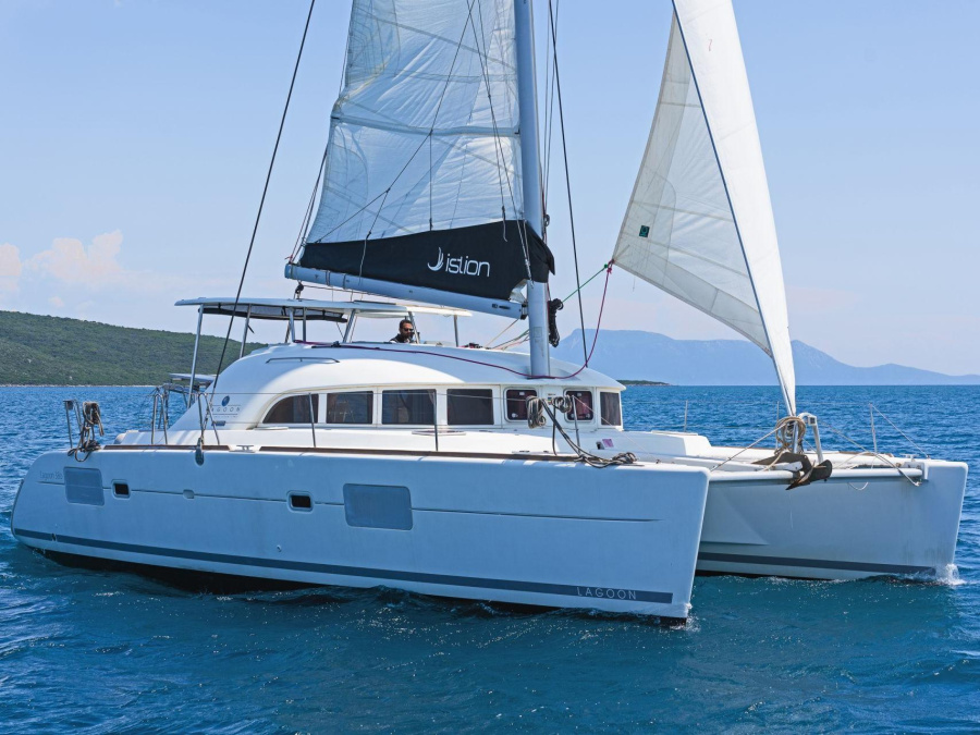 Photo #1 - Lagoon 380 (Golf Charlie) en Marina - 65184