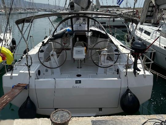 Photo #1 - Bavaria C42 (3 cab.) (Leopard) en Alimos Marina - 61846