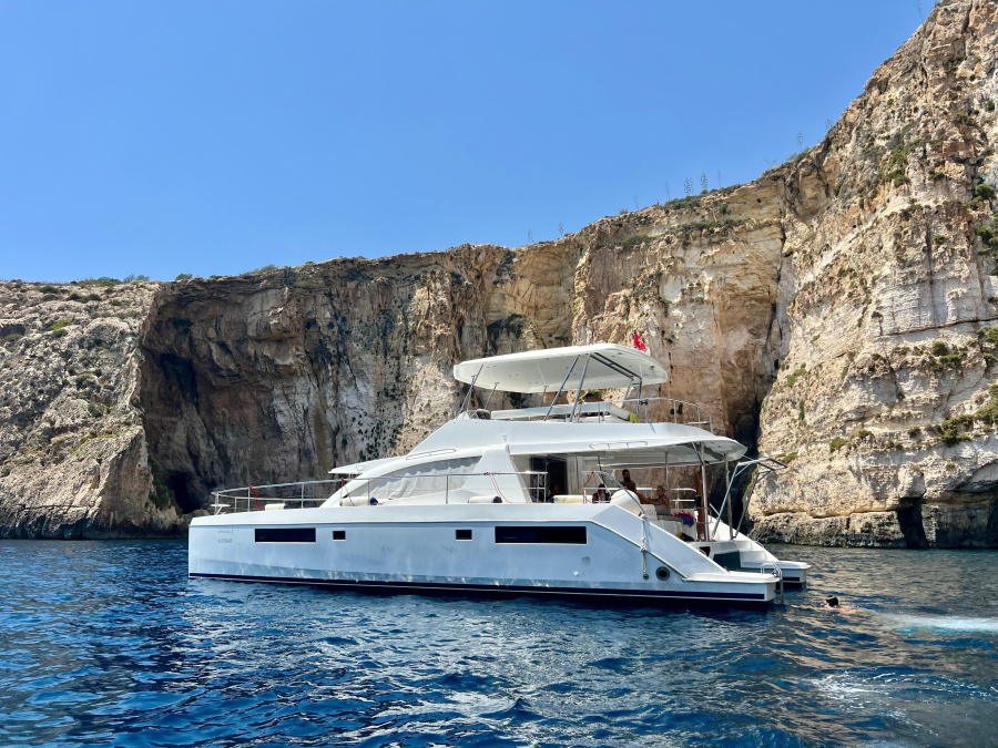 Photo #1 - Leopard 51 PC (Esperanza 1) en Gardens Yacht Marina - 63255