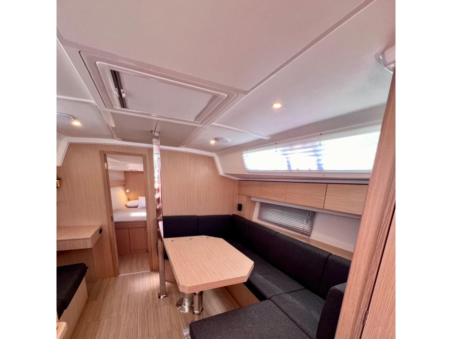 Interior image - 1