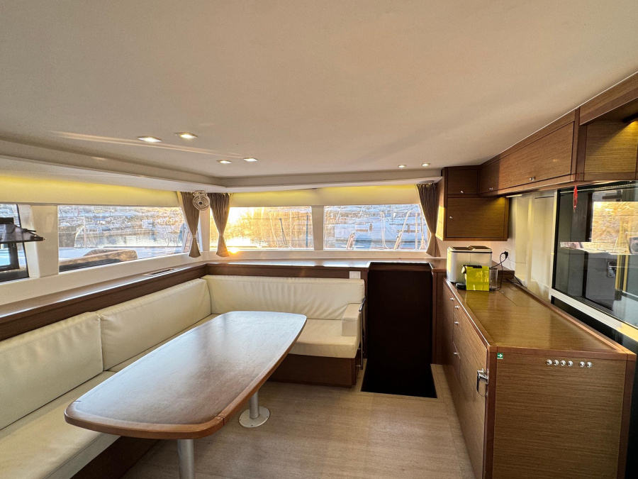 Interior image - 1