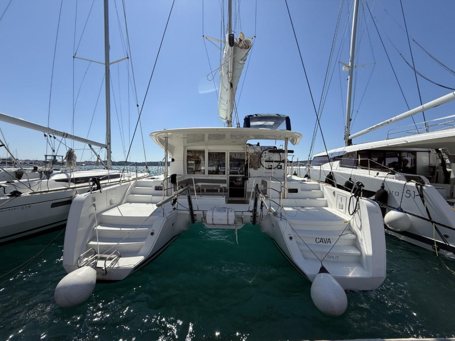 Photo #1 - Lagoon 39 (Cava) en Olympic Marina - 23598