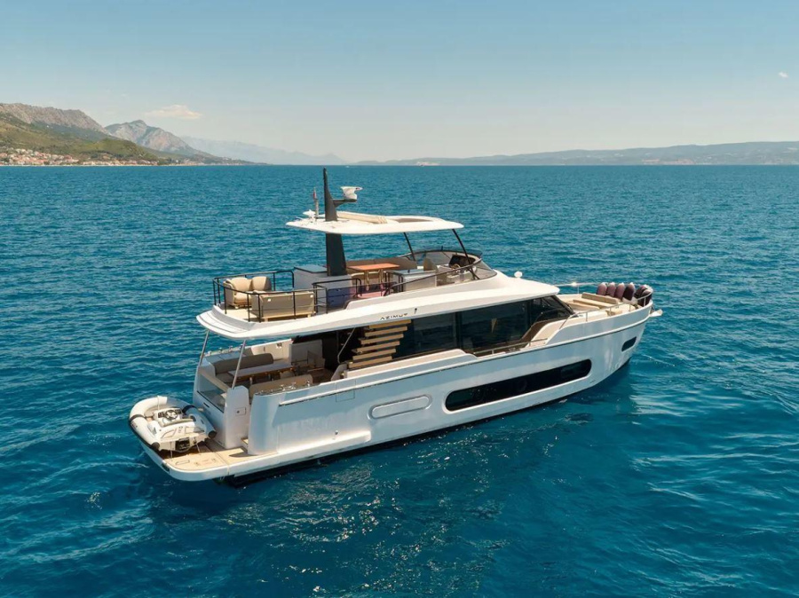 Photo #1 - Azimut Magellano 60 (Amparito XIII) en Marina Lav - 62155