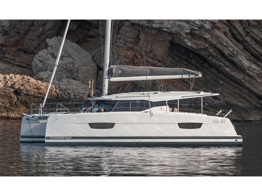 Photo #1 - Isla 40 (ANGELICA) en Alimos Marina - 24232