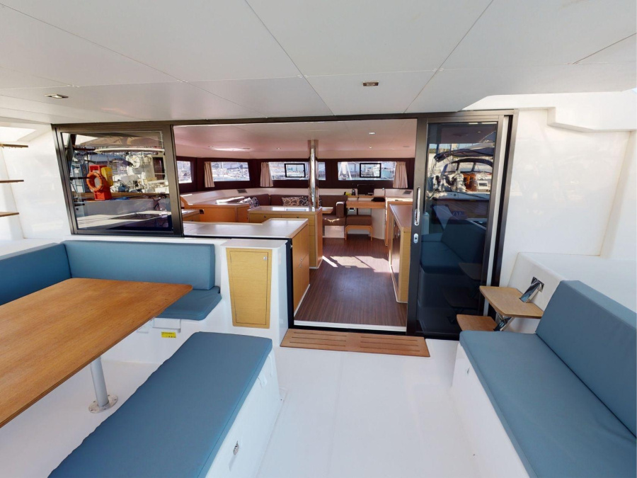 Interior image - 2