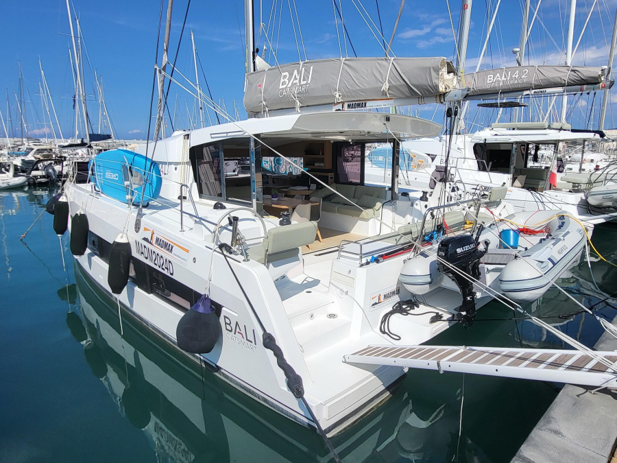 Photo #1 - Bali Catsmart (Dolce Luna) en Mare Fun Charter & Marina - 63337