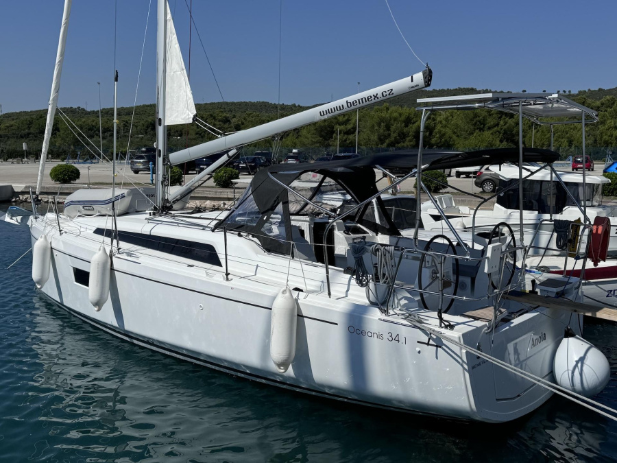 Photo #1 - Oceanis 34.1 (ANOIA) en D-Marin Dalmacija Marina - 22012