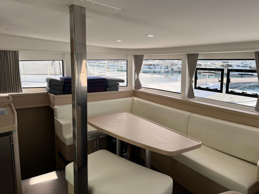 Interior image - 1