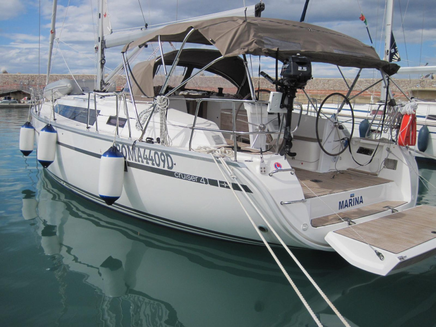 Photo #1 - Bavaria Cruiser 41 (MARINA) en Marina - 64170